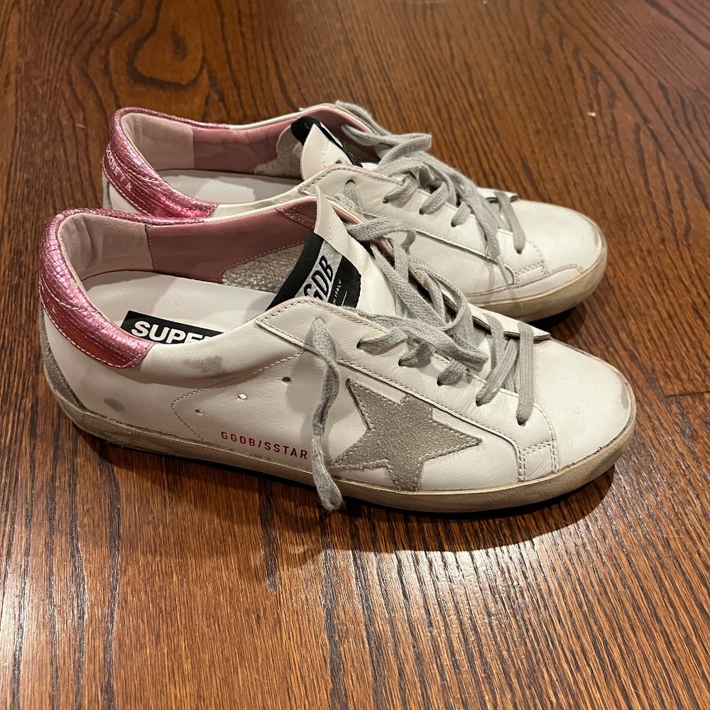 Golden Goose superstar